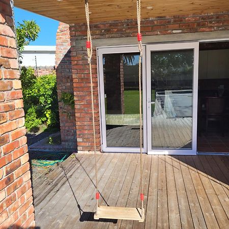 Garten Wohnung Mit Pool, 2 Schlafzimmer Κέιπ Τάουν Εξωτερικό φωτογραφία