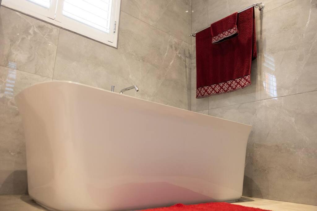 Garten Wohnung Mit Pool, 2 Schlafzimmer Κέιπ Τάουν Εξωτερικό φωτογραφία