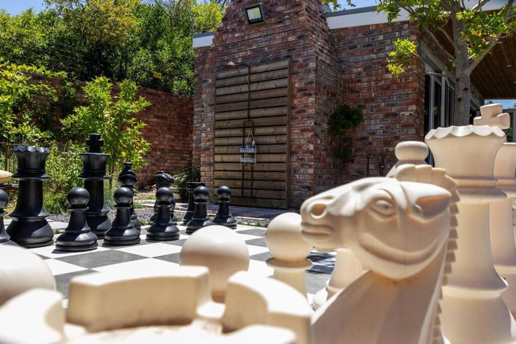 Garten Wohnung Mit Pool, 2 Schlafzimmer Κέιπ Τάουν Εξωτερικό φωτογραφία